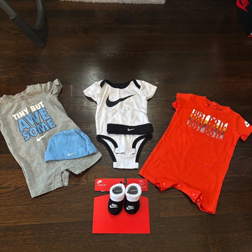 Baby Nike Bundle